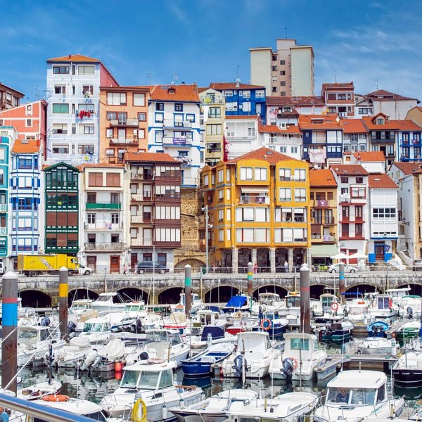 Bateaux colorés du port de Nice